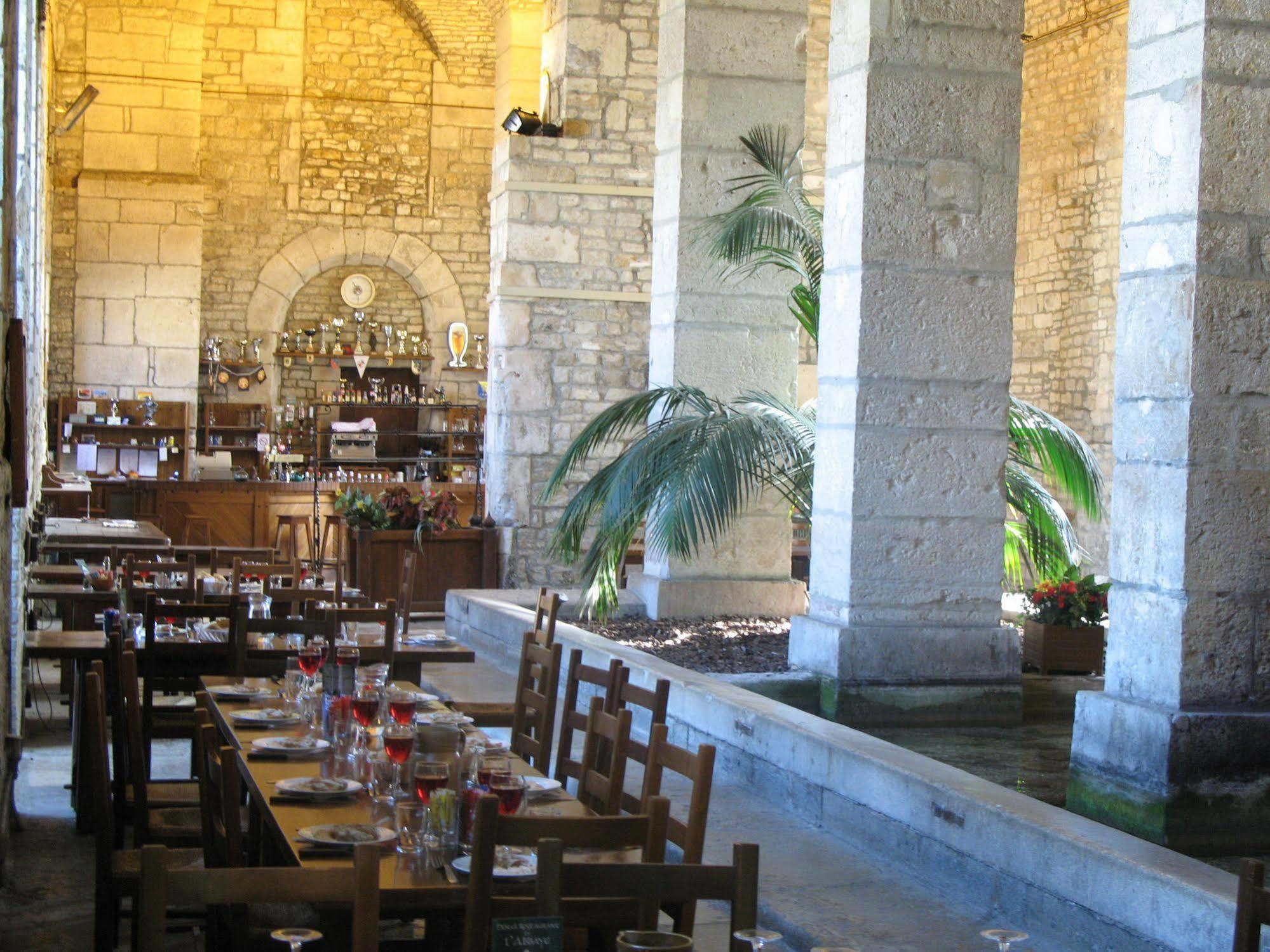Hotel Restaurant De L'Abbaye Clairvaux المظهر الخارجي الصورة